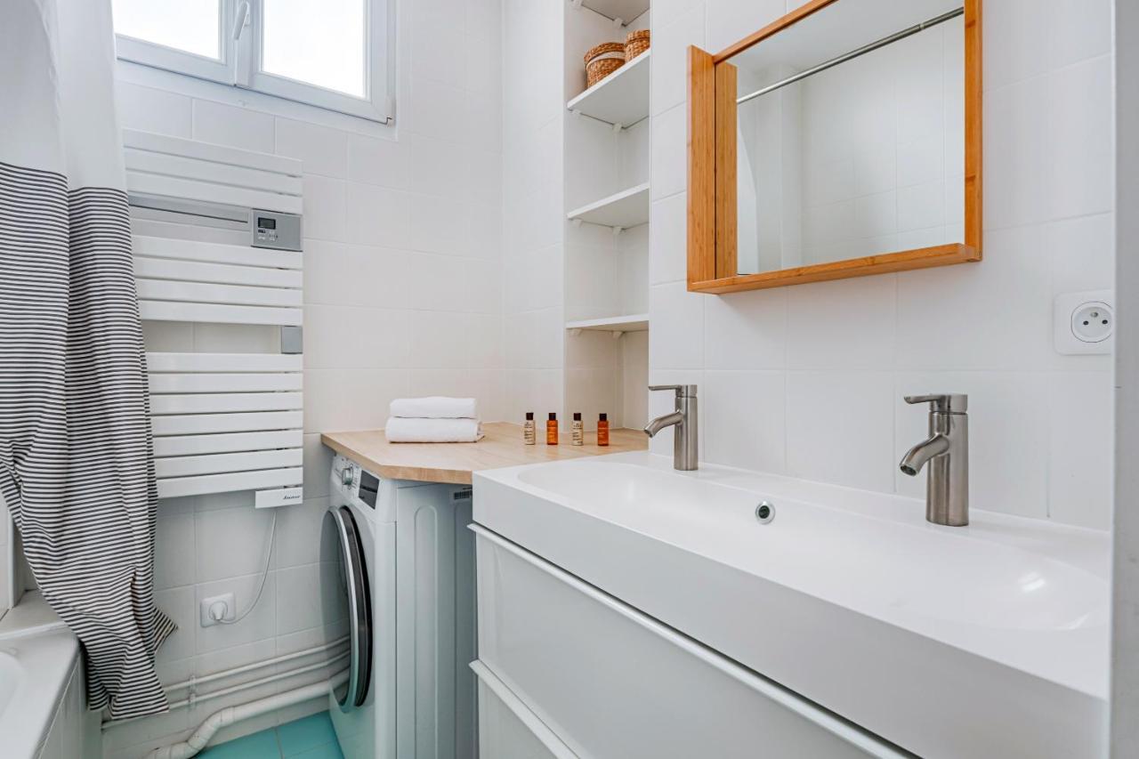 Veeve - A Touch Of Sapphire Apartment